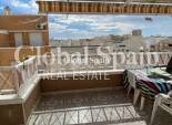 Wederverkoop - PENTHOUSE -
TORREVIEJA - Playa de cura