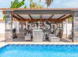 Revente - VILLA -
TORREVIEJA - Torreta