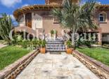 Wiederverkauf - VILLA -
LA MANGA DEL MAR MENOR - Costa Calida