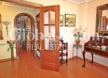 Wederverkoop - APPARTEMENT -
TORREVIEJA - Torrevieja