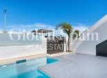 Neubau - VILLA -
SAN JAVIER - Parque del doce