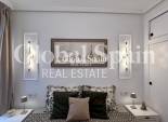Revente - APPARTEMENT -
TORREVIEJA - Habaneras