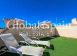 Resale - HOUSE -
ORIHUELA COSTA - VILLAMARTÍN