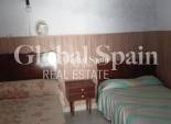 Venta - CASA -
LOS MONTESINOS