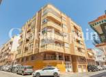 Wiederverkauf - WOHNUNG -
TORREVIEJA - Playa del cura