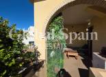 Revente - VILLA -
ORIHUELA COSTA - VILLAMARTÍN