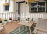 Odsprzedaż - DOM -
ORIHUELA - Urbanización Perla del Mar