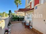 Wiederverkauf - Villa -
TORREVIEJA - LOS BALCONES - LOS ALTOS