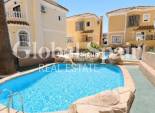 Revente - VILLA -
VILLAMARTÍN - Costa Blanca