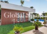 Venta - VILLA -
Pinar de Campoverde