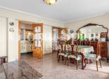 Wederverkoop - APPARTEMENT -
TORREVIEJA - Torrevieja