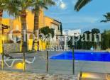 Venta - VILLA -
ALFAZ DEL PI - Costa Blanca