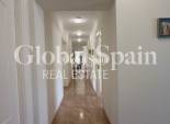 Odsprzedaż - WILLA  -
TORREVIEJA - 