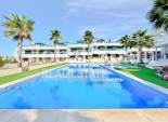 Odsprzedaż - DOM -
TORREVIEJA - 