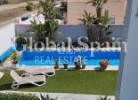 Wederverkoop - VILLA -
TORREVIEJA - Torreta Florida