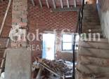 Venta - CASA -
LOS MONTESINOS