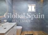 Resale - VILLA -
TORREVIEJA - Costa Blanca