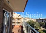 Revente - APPARTEMENT -
TORREVIEJA - Estacion de autobuses