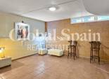 Wederverkoop - VILLA -
TORREVIEJA - Torrelamata - La Mata