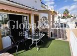 Odsprzedaż - DOM -
TORREVIEJA - 