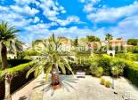 Wiederverkauf - VILLA -
LA ZENIA - Costa Blanca