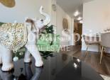 Wederverkoop - APPARTEMENT -
TORREVIEJA - Torrevieja