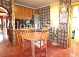 Wederverkoop - APPARTEMENT -
TORREVIEJA - Torrevieja