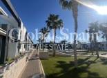 Revente - APPARTEMENT -
LA ZENIA - Costa Blanca