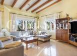 Odsprzedaż - WILLA  -
TORREVIEJA - 