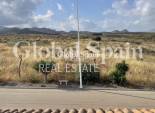 Wederverkoop - VILLA -
CAMPOSOL - Inland