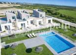 Nueva construcción  - CASA -
BAÑOS Y MENDIGO - Altaona Golf