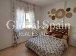 Revente - APPARTEMENT -
LA ZENIA - Costa Blanca
