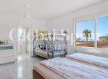 Wederverkoop - VILLA -
CIUDAD QUESADA