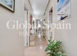 Resale - APARTMENT -
TORREVIEJA - Center