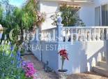 Wederverkoop - VILLA -
CAMPOSOL - Inland