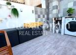 Wederverkoop - HUIS -
TORREVIEJA - Calas blanca