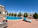 Resale - VILLA -
CIUDAD QUESADA
