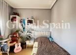 Revente - APPARTEMENT -
TORREVIEJA - Playa del Cura