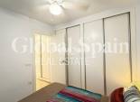 Revente - APPARTEMENT -
TORREVIEJA - Paseo maritimo
