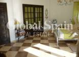 Revente - VILLA -
VILLAMARTÍN - Costa Blanca