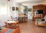 Wiederverkauf - VILLA -
TORREVIEJA - LOS BALCONES - LOS ALTOS