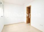 Revente - APPARTEMENT -
TORREVIEJA - Acequion