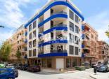 Revente - APPARTEMENT -
TORREVIEJA - Paseo maritimo