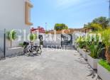 Resale - APARTMENT -
ORIHUELA COSTA - VILLAMARTÍN