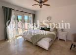 Revente - VILLA -
ORIHUELA - Inland