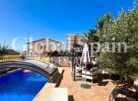 Wiederverkauf - VILLA -
ORIHUELA COSTA - La Regia