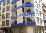 Wederverkoop - APPARTEMENT -
TORREVIEJA - CENTRE PLAYA DEL CURA LAS PISCINAS