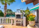 Wiederverkauf - VILLA -
ORIHUELA - Orihuela Costa