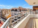 Wiederverkauf - WOHNUNG -
TORREVIEJA - Playa del cura
