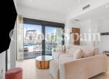 Revente - VILLA -
ORIHUELA COSTA - VILLAMARTÍN